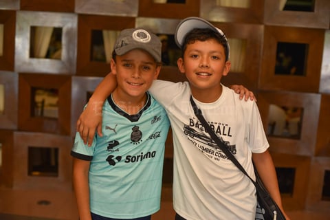 21102019 AMIGOS   Luis Fer y Leonardo.