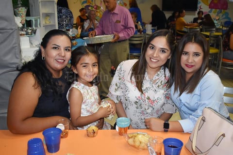 23102019 EN UN BABY SHOWER.  Idalia, Fernanda, Fabiola y Ana.