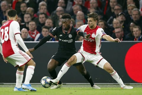 Edson Álvarez y 'Chucky' Lozano fueron titulares con el Ajax y Napoli respectivamente