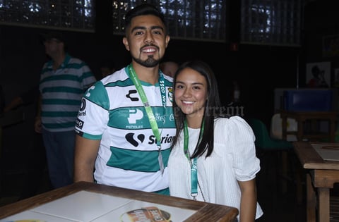25102019 Andrea Hernández y Alan Cossío.