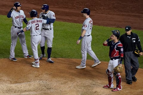 Astros empatan la Serie Mundial ante Nacionales