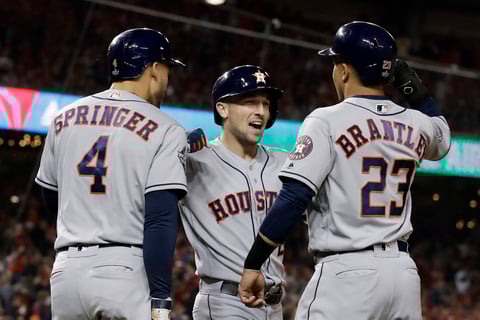 Astros empatan la Serie Mundial ante Nacionales