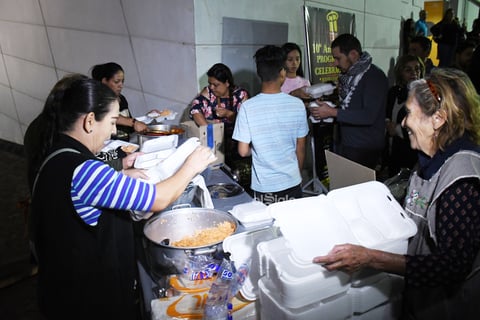 Y es que Jona a través de sus redes sociales, invitó a los laguneros a ser partícipes en la reliquia, en donde informó del lugar y hora, incluso advirtió que no llevaran tuppers, ya que habría buena cantidad de desechables en el lugar.
