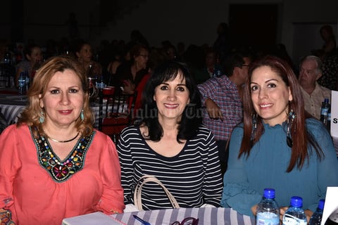 28102019 Mary, María Elena, Angeles y Lily.