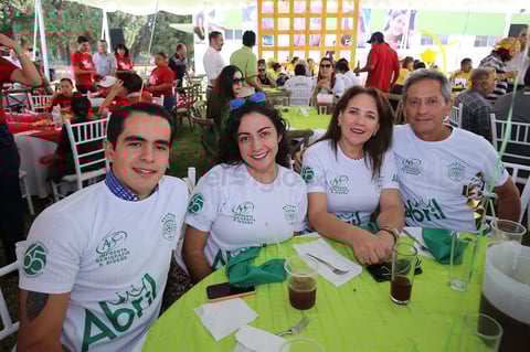 Coronación de reinas del Club Campestre de Durango