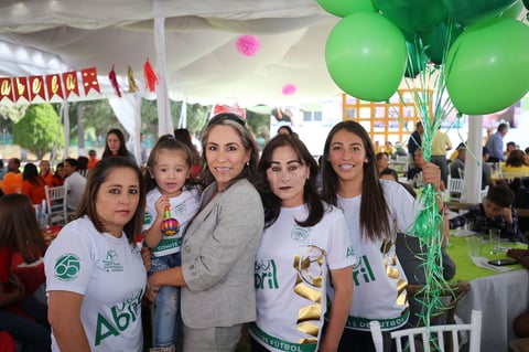 Coronación de reinas del Club Campestre de Durango