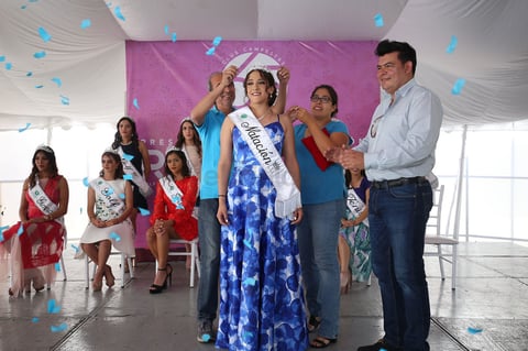 Coronación de reinas del Club Campestre de Durango
