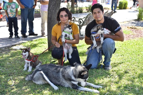 29102019 Julio e Isabel con, Kira, Hachi, 'L' y Cachuchín.