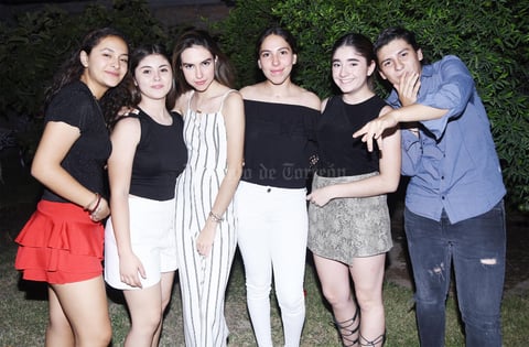 Emilia, Camila, Marla, Jessi, Jimena y Oscar