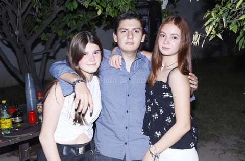 Valeria, Ana y Oscar