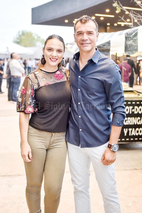 Monica Lopez y Jared Borguetti.