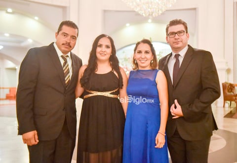 Roberto, Elvira, Marcela y Arturo.