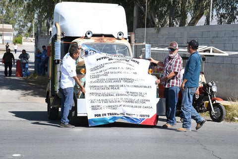 La manifestación permanecerá hasta que se tenga respuesta en la Ciudad de México.