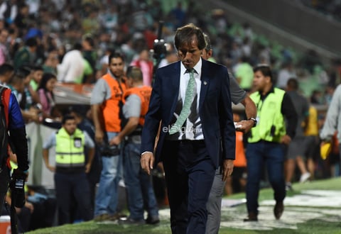 Santos vs Querétaro 


 Santos Laguna VS Gallos Blancos del Querétaro Primer tiempo Santos 1 Querétaro 0 Apertura 2019 Jornada 16