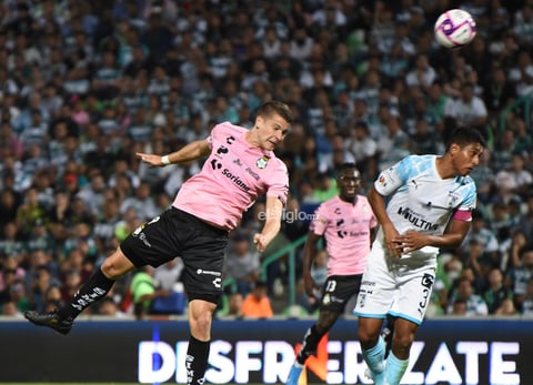 Santos vs Querétaro 


 Santos Laguna VS Gallos Blancos del Querétaro Primer tiempo Santos 1 Querétaro 0 Apertura 2019 Jornada 16