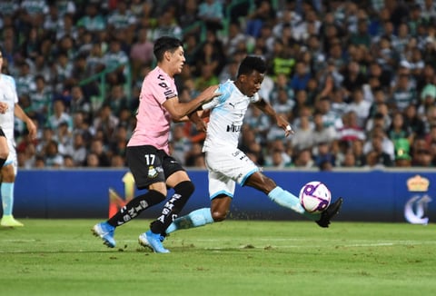 Santos vs Querétaro 


 Santos Laguna VS Gallos Blancos del Querétaro Primer tiempo Santos 1 Querétaro 0 Apertura 2019 Jornada 16