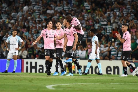 Santos vs Querétaro 


 Santos Laguna VS Gallos Blancos del Querétaro Primer tiempo Santos 1 Querétaro 0 Apertura 2019 Jornada 16
