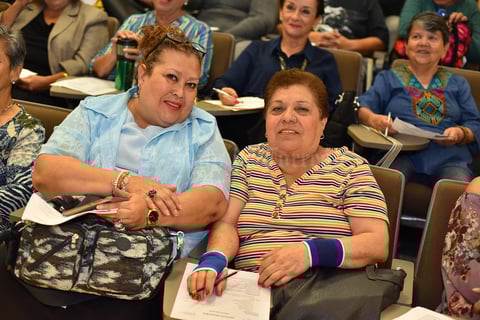 30102019 Gina y Angie.