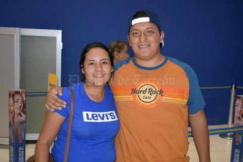 30102019 Karla y José.