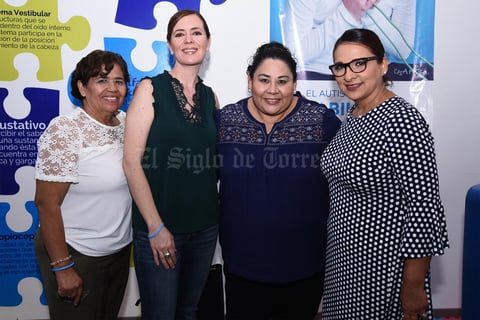 01112019 EN INTERESANTE CHARLA SOBRE EL AUTISMO.  Genoveva, Silvia, Sandra y Gloria.