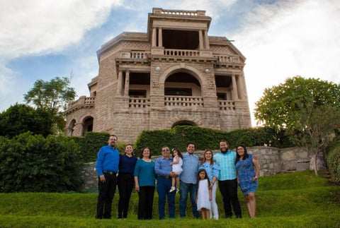 01112019 DE PASEO POR LA CASA DEL CERRO EN TORREóN.  Familia Navarrete González.