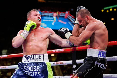 Noqueó al ruso Sergey Kovalev.