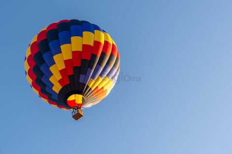 Así, el cielo de Durango se ha pintado de tonos multicolor desde el pasado viernes.