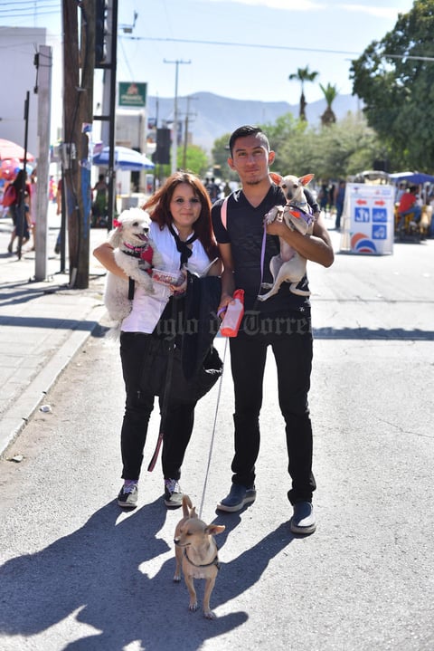 05112019 Cristina, Josefh Carlos con Trixie, Chispita y Baby.