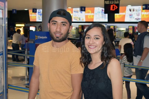 06112019 Roger y Lizbeth.