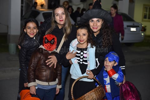 07112019 Isela, Karol, Naomi, Victoria, Eduardo y Juan Pablo.