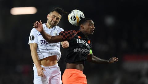 LASK vs PSV Eindhoven


Linz (Austria), 07/11/2019.- LASK'S James Holland (L) and PSV's Pablo Rosario (R) in action during the UEFA Europa League group D soccer match between LASK Linz and PSV Eindhoven in Linz, Austria, 07 November 2019. EFE/EPA/CHRISTIAN BRUNA

DEP Fútbol Linz AUSTRIA SOCCER UEFA EUROPA LEAGUE Austria
