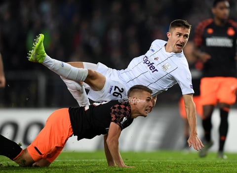 LASK vs PSV Eindhoven


Linz (Austria), 07/11/2019.- PSV's Michal Sadilek (L) and LASK'S Reinhold Ranftl (R) in action after Ranftl scores during the UEFA Europa League group D soccer match between LASK Linz and PSV Eindhoven in Linz, Austria, 07 November 2019. EFE/EPA/CHRISTIAN BRUNA

DEP Fútbol Linz AUSTRIA SOCCER UEFA EUROPA LEAGUE Austria