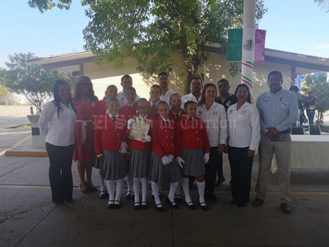 08112019 Las ganadoras representarán hoy a la zona escolar 514.