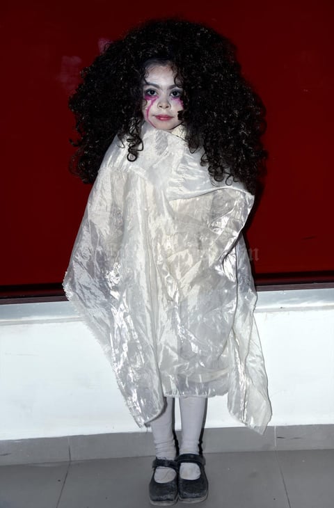 08112019 ATERRADOR DISFRAZ.  Jessica Ayanegui Marenco.