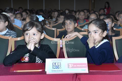 Los alumnos obtienen un reconocimiento por haber participado en esta final y los ganadores del primero, segundo y tercer lugar recibirán premios como libros, artículos deportivos o algún elemento de tecnología.