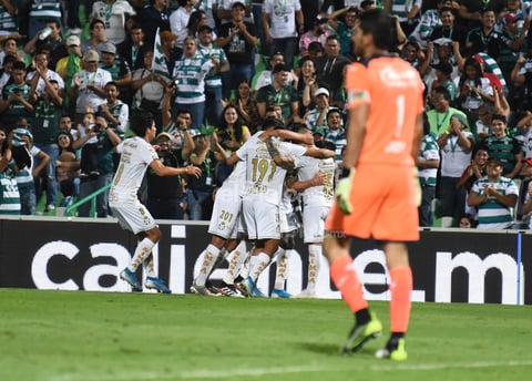 Los Guerreros de Santos Laguna derrotaron 3-1 a la  Máquina de Cruz Azul 