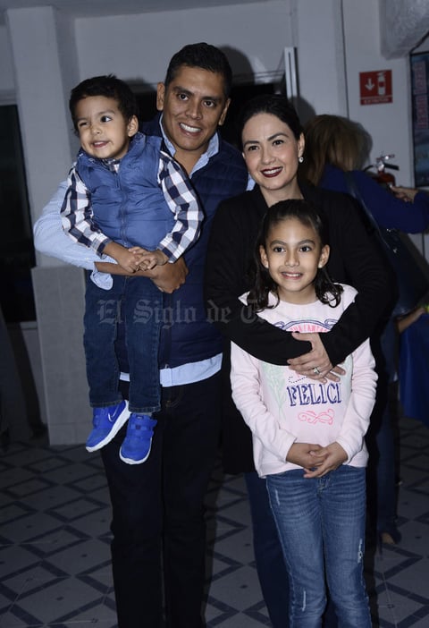 11112019 Susana Olvera Gutiérrez, Susana Gutiérrez y César Olvera.