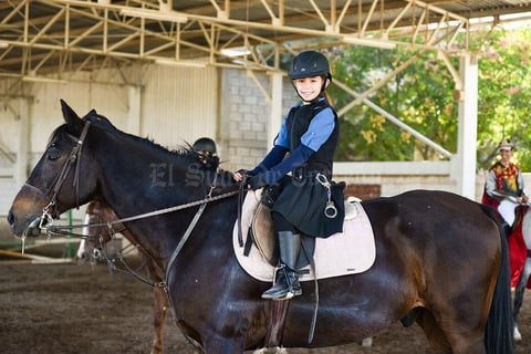 09112019 POSA PARA LA CáMARA.  Renata.
