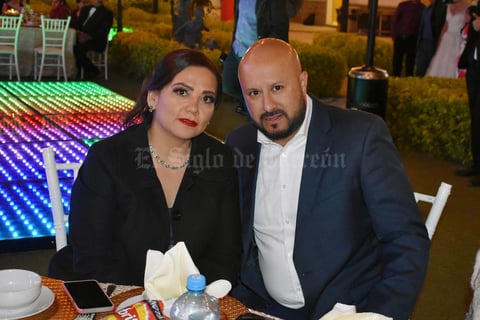 11112019 Jeanette Díaz y Antonio Armendáriz.