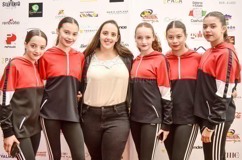Anya,Fany,Sofia,Camila,Valeria y Fer.