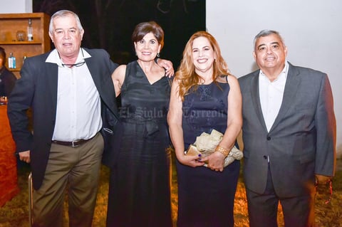 Isauro,Martha,Paty y Carlos.