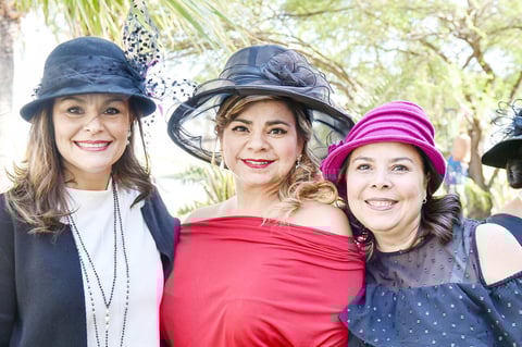 Pilar,Marcela y Mary Cristy.