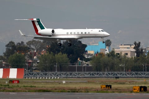 Arribó en un avión de la Fuerza Aérea Mexicana.