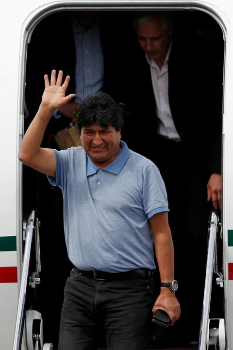 Aterrizó en el hangar Sexto Grupo Aéreo Internacional, antiguamente el hangar presidencial.
