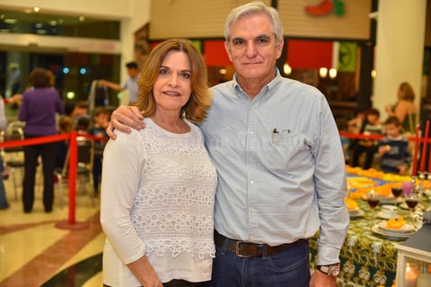 13112019 MUY CONTENTOS.  Lourdes y Rogelio.