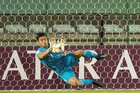 México - Paises Bajos


AME4796. BRASILIA (BRASIL), 14/11/2019.- El portero de México Eduardo García detiene un balón este jueves en la serie de penaltis en un partido de las semifinales de la Copa Mundial Sub-17 entre México y Países Bajos en el estadio Bezerrao en la ciudad de Gama, cerca a Brasilia (Brasil). EFE/Joédson Alves

DEP Fútbol Brasilia BRASILIA BRASIL FÚTBOL MUNDIAL SUB17 Brasil