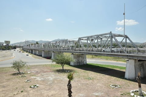 Símbolo. Cada uno de estos puentes representa mucho más que una estructura, pues son símbolo de unión y sinergia en la zona, debido a las actividades que diariamente realizan miles de laguneros de distintos municipios.