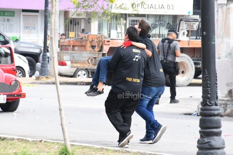 Un menor se lesionó durante el caos generado por los hechos.