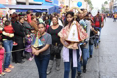 Las diversas imágenes de la Virgen María fueron bendecidas.