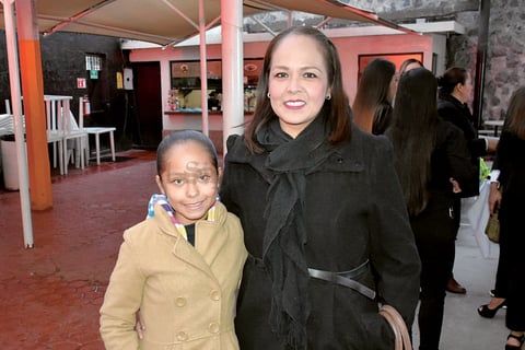 15112019 Regina y Marisela.